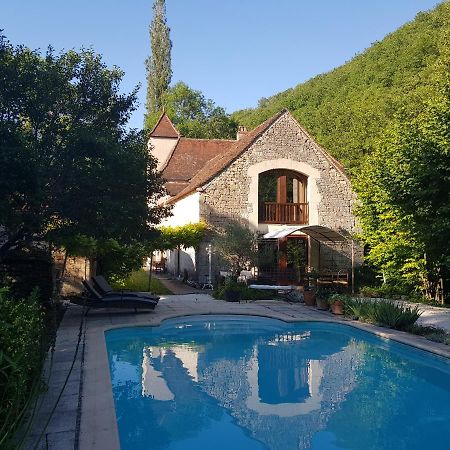 مبيت وإفطار Murat Le Moulin De Jules Et Akasha المظهر الخارجي الصورة