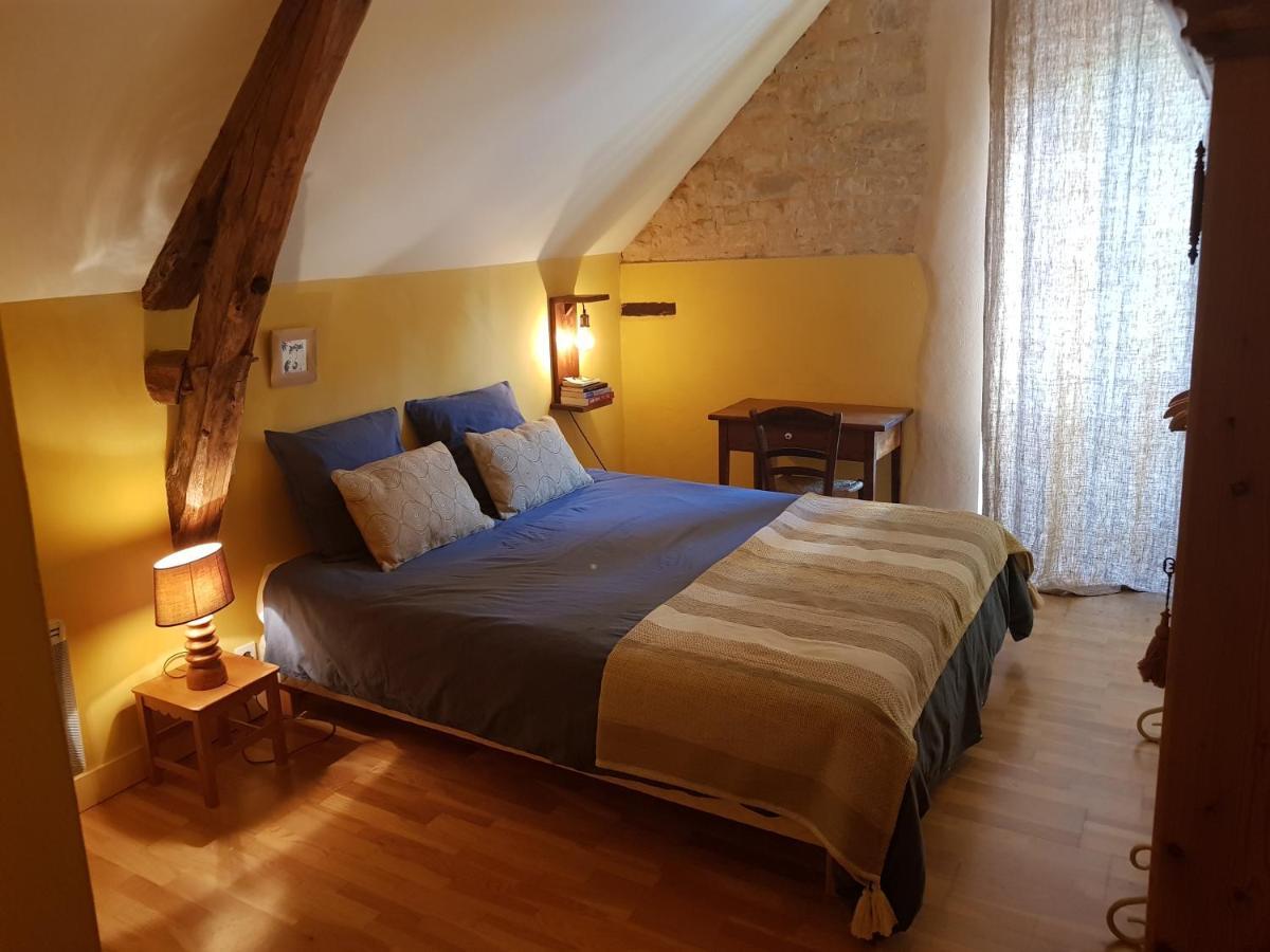 مبيت وإفطار Murat Le Moulin De Jules Et Akasha المظهر الخارجي الصورة